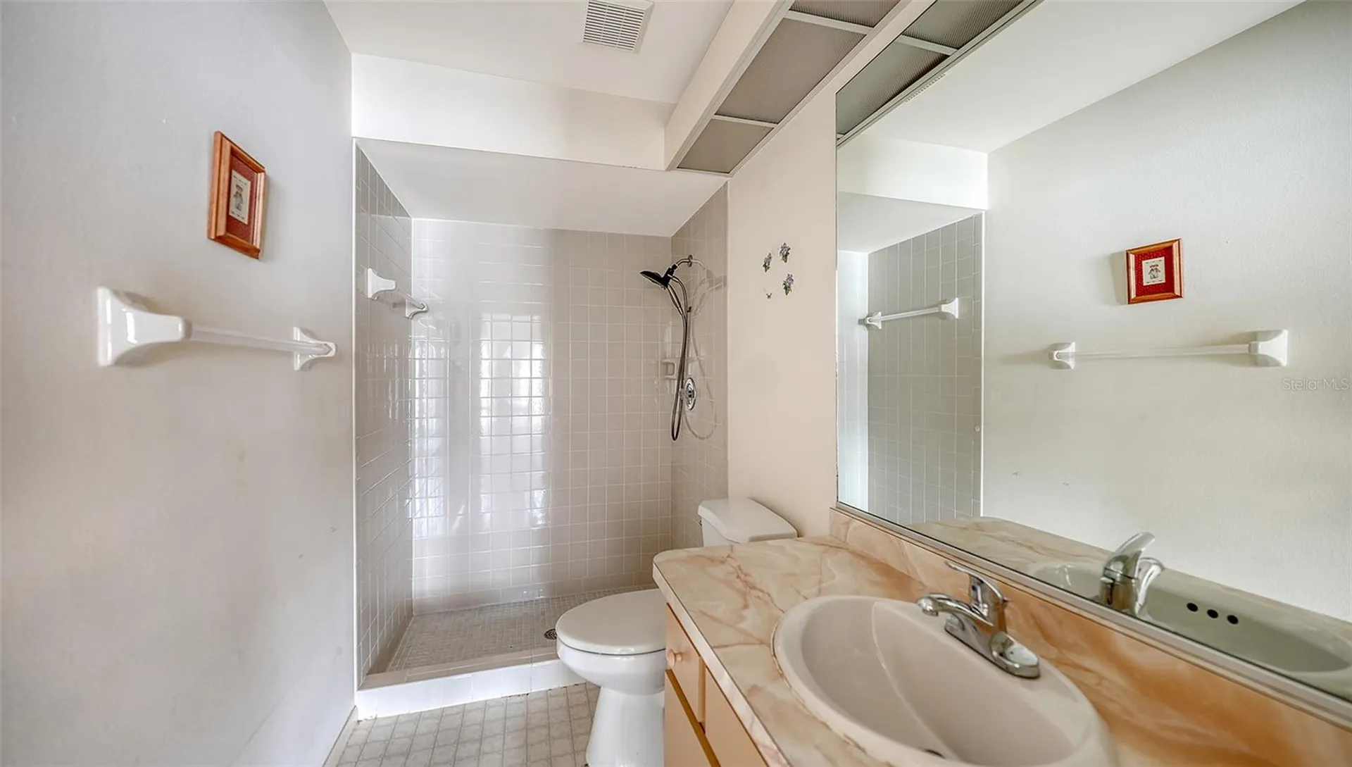 4152 Center Pointe Circle Sarasota FL 34233