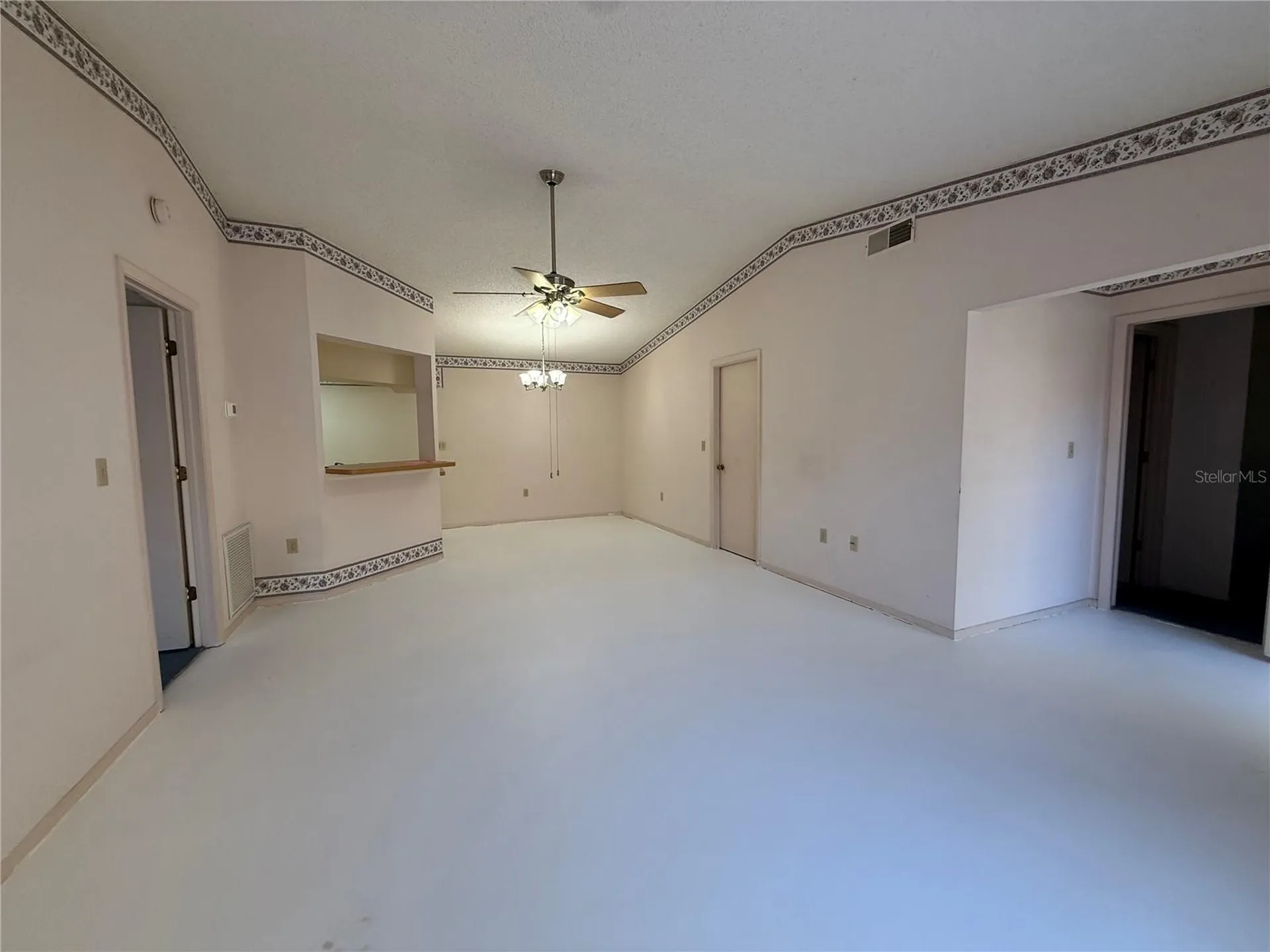 4152 Center Pointe Circle Sarasota FL 34233