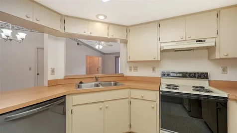 4152 Center Pointe Circle Sarasota FL 34233