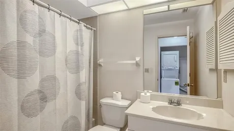 4152 Center Pointe Circle Sarasota FL 34233