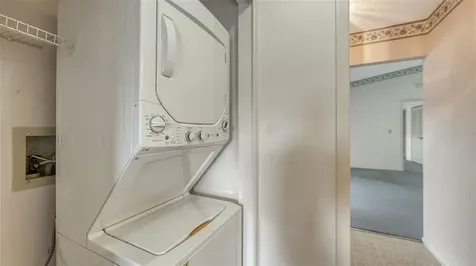 4152 Center Pointe Circle Sarasota FL 34233