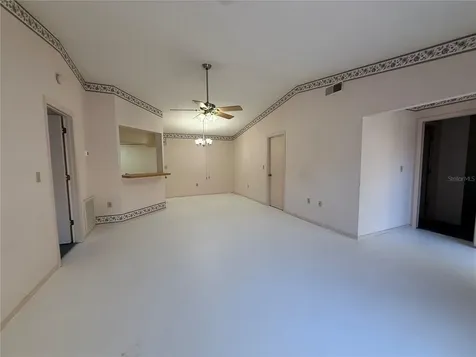 4152 Center Pointe Circle Sarasota FL 34233