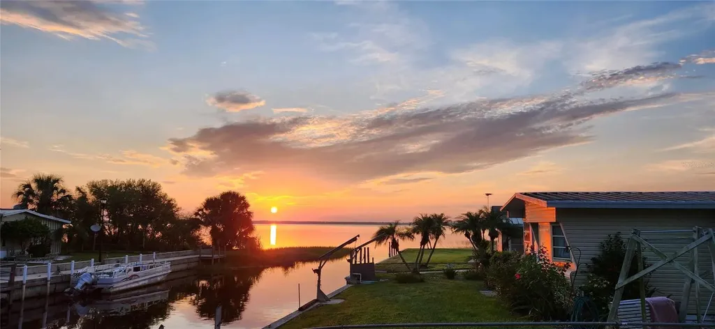 3018 Mark Lane Lake Wales FL 33898