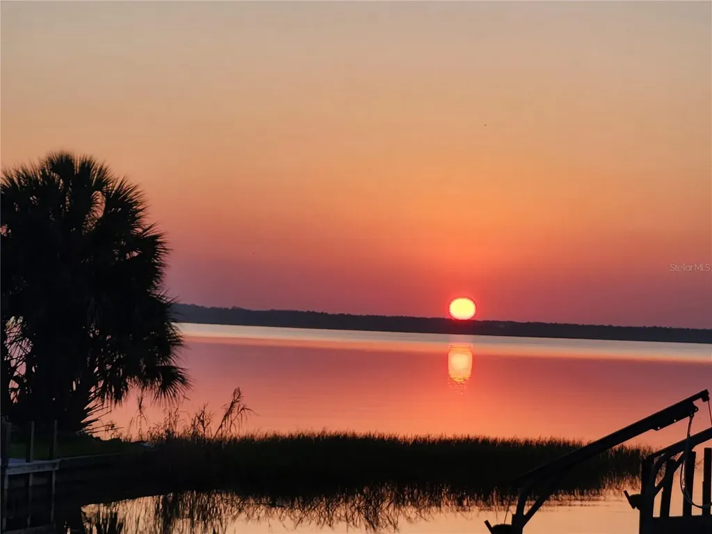 3018 Mark Lane Lake Wales FL 33898