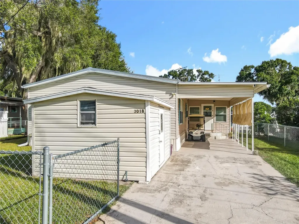 3018 Mark Lane Lake Wales FL 33898