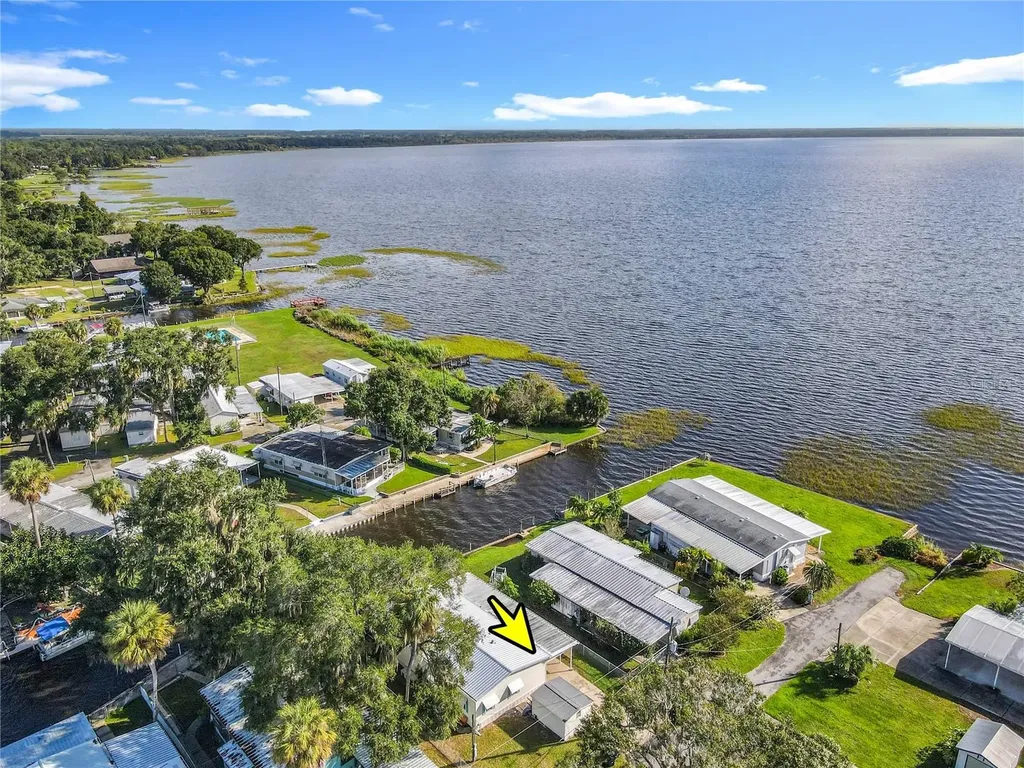 3018 Mark Lane Lake Wales FL 33898