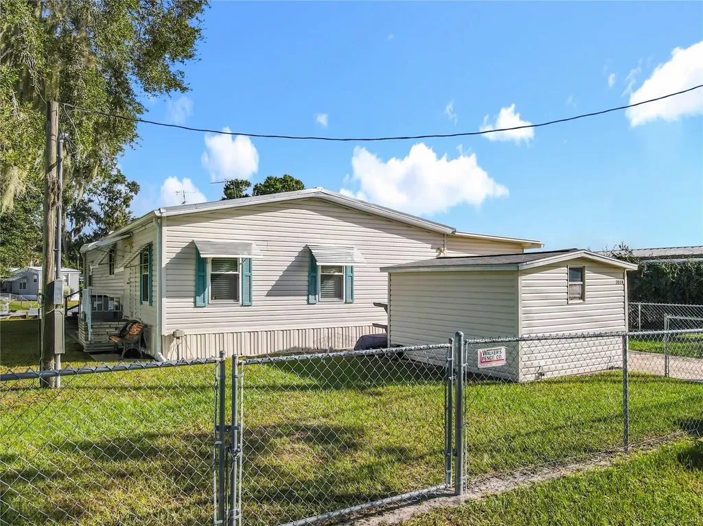 3018 Mark Lane Lake Wales FL 33898