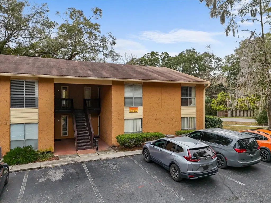 1810 NW 23rd Boulevard Gainesville FL 32605
