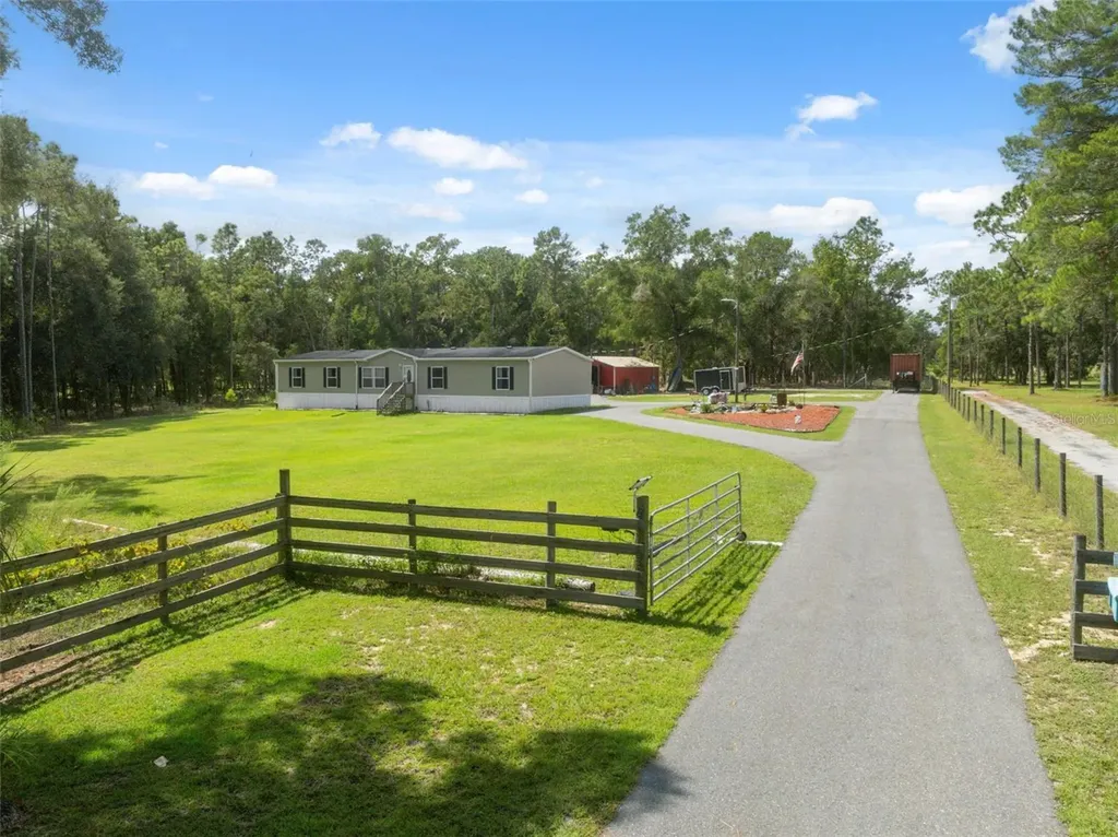 16481 Oakview Drive Brooksville FL 34601