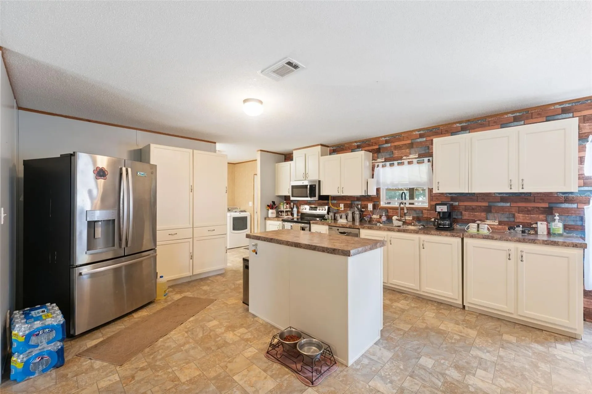 16481 Oakview Drive Brooksville FL 34601