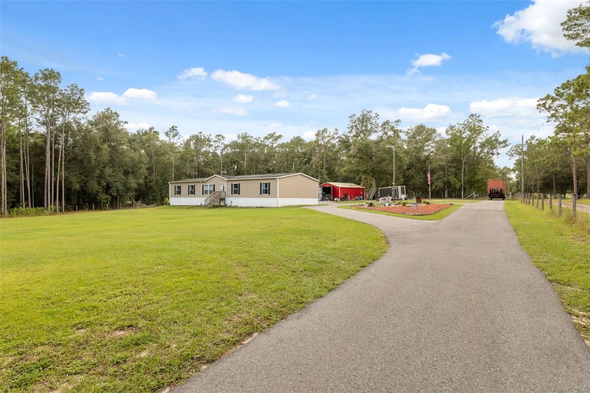 16481 Oakview Drive Brooksville FL 34601