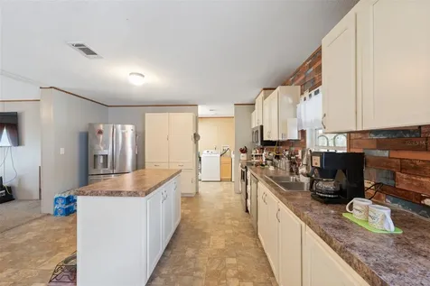 16481 Oakview Drive Brooksville FL 34601