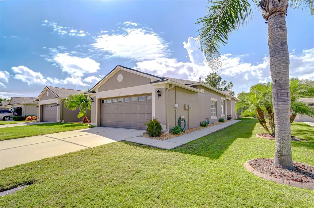 1131 Wrightswynde Court Wesley Chapel FL 33543