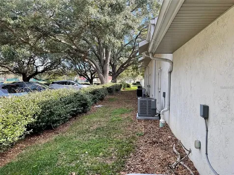 2755 S Bay Street Eustis FL 32726