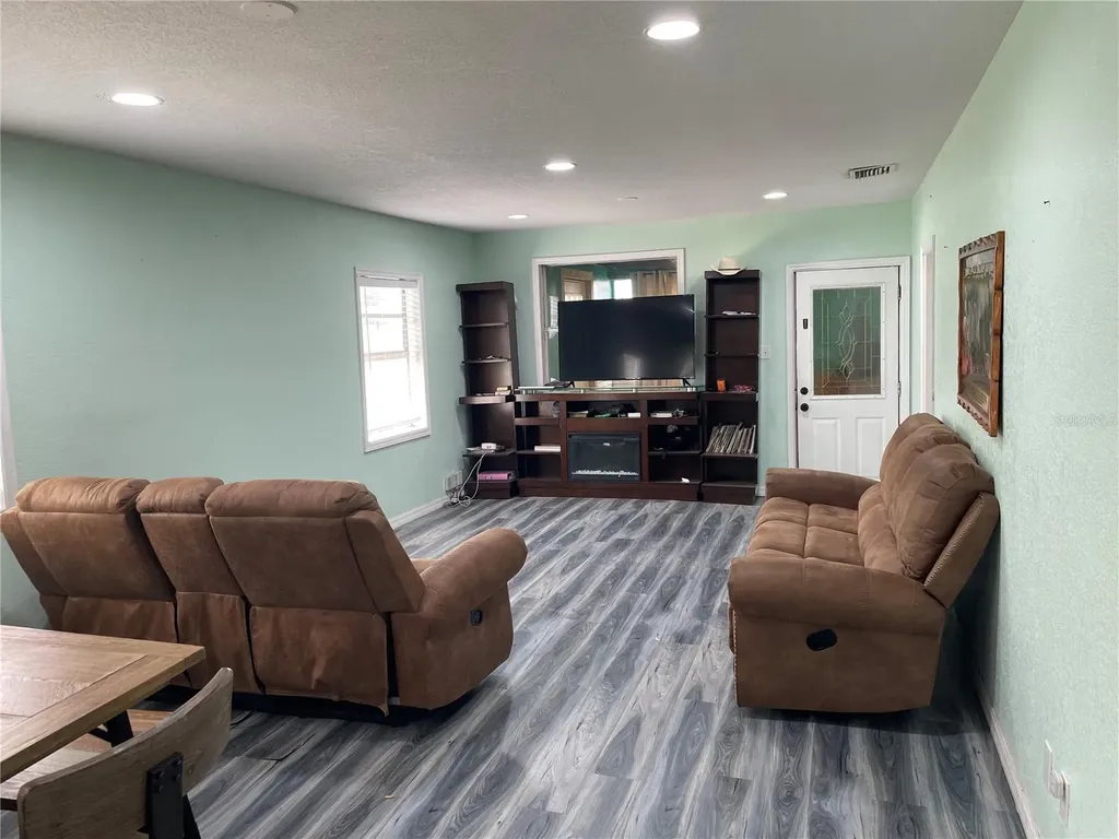 3816 Lone Oak Road Plant City FL 33567
