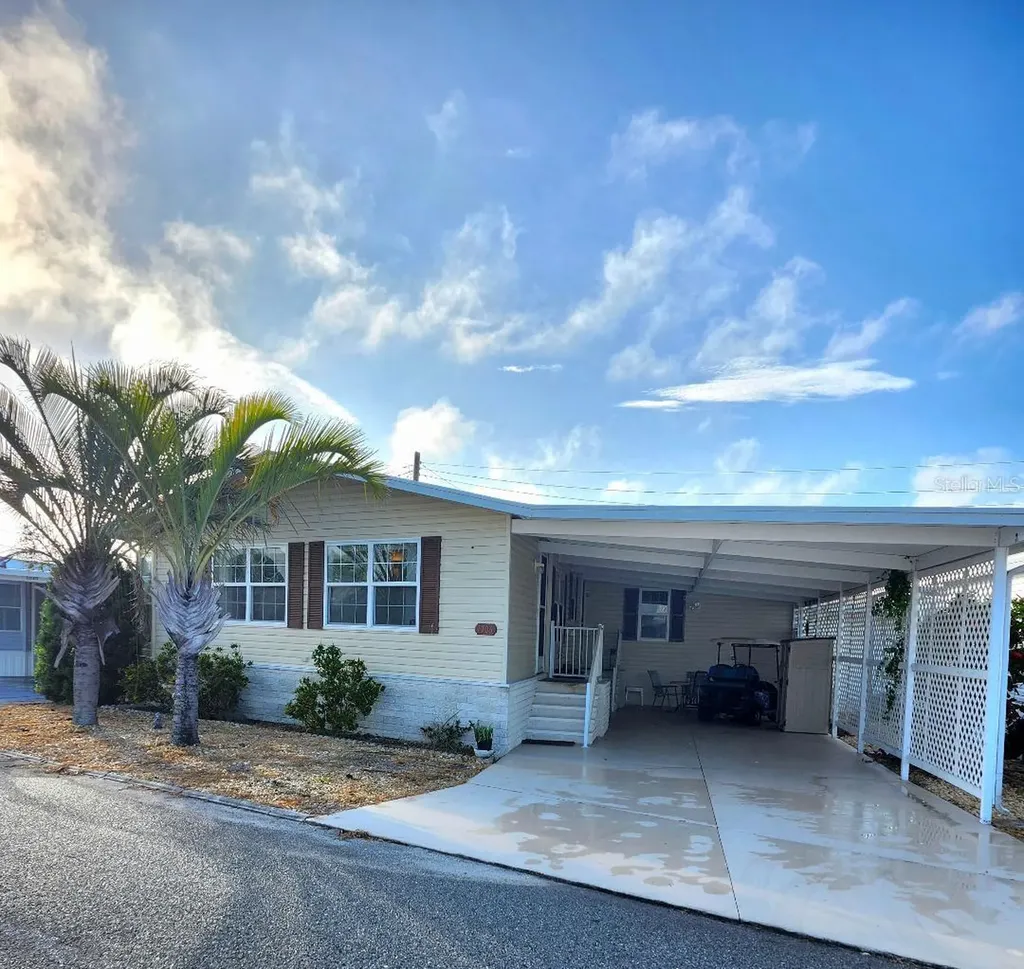 1706 Iowa Avenue Bradenton FL 34207