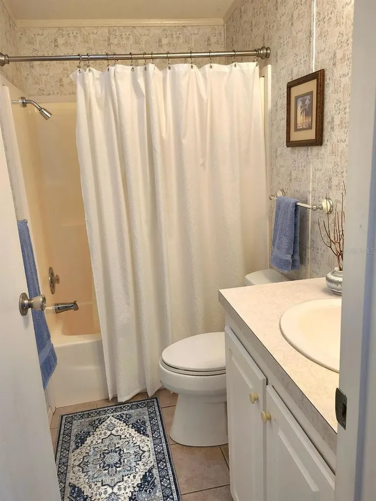 1706 Iowa Avenue Bradenton FL 34207