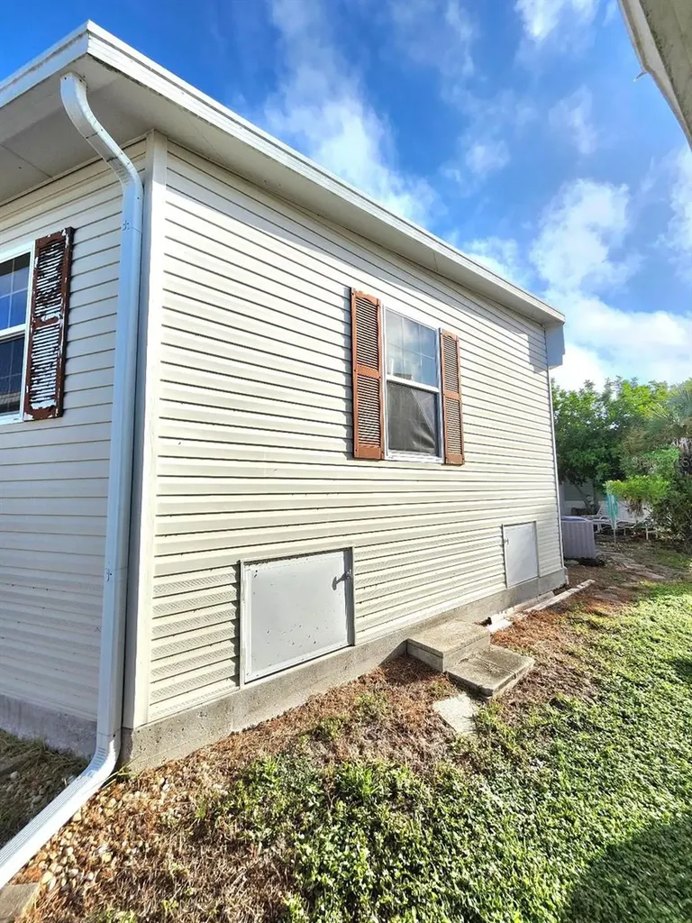 1706 Iowa Avenue Bradenton FL 34207