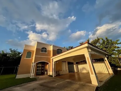 Grand Palm Ii Casa F-15 Calle Ceiba Vega Alta PR 00692
