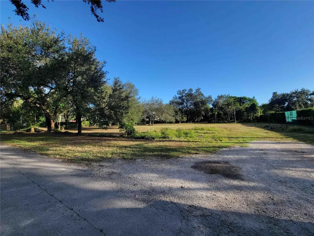 Tbd SW 93rd Street Miami FL 33176