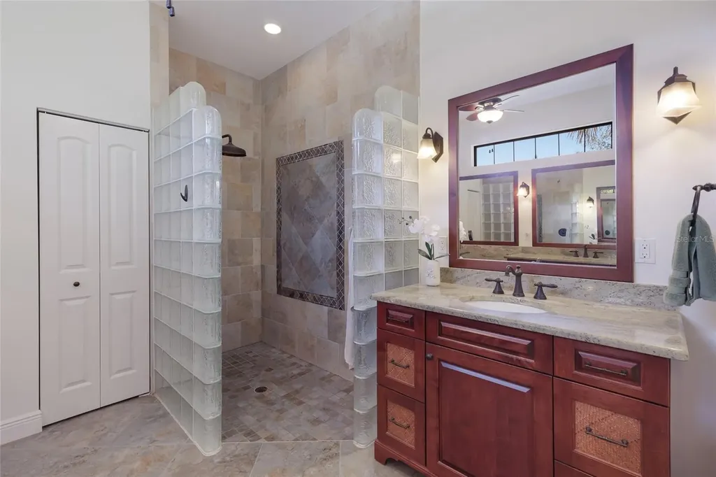 14909 Secret Harbor Place Lakewood Ranch FL 34202