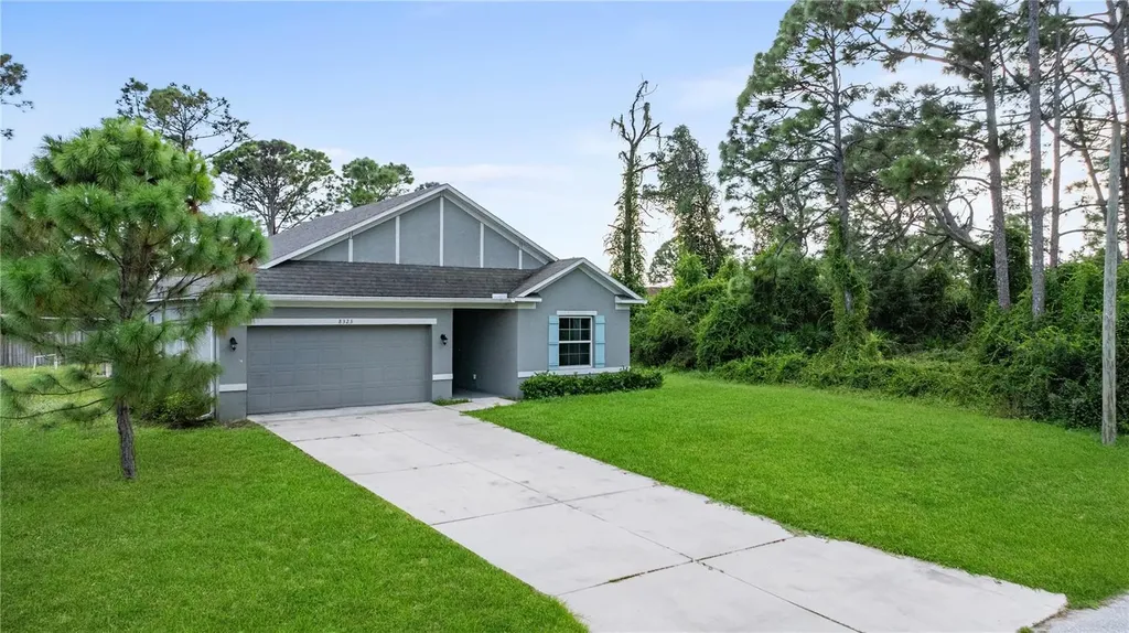 8323 Edmiston Avenue North Port FL 34291