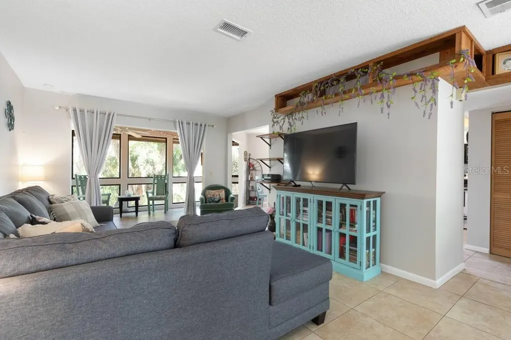 8 Fairways Circle Palm Coast FL 32137