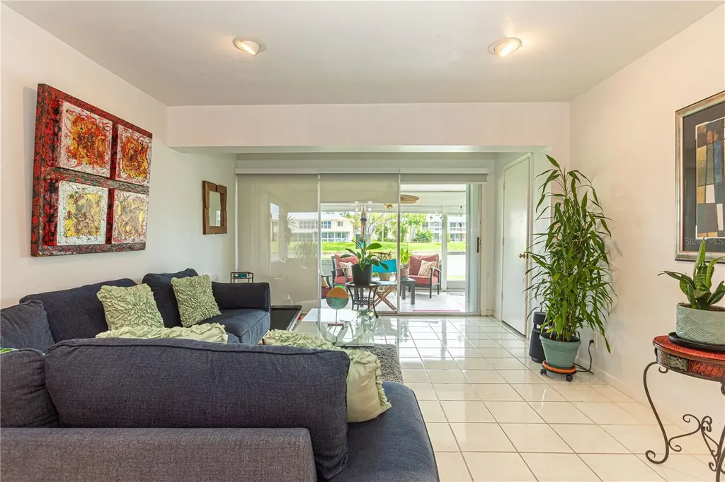1421 NW 19th Terrace Delray Beach FL 33445