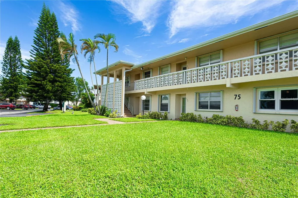 1421 NW 19th Terrace Delray Beach FL 33445