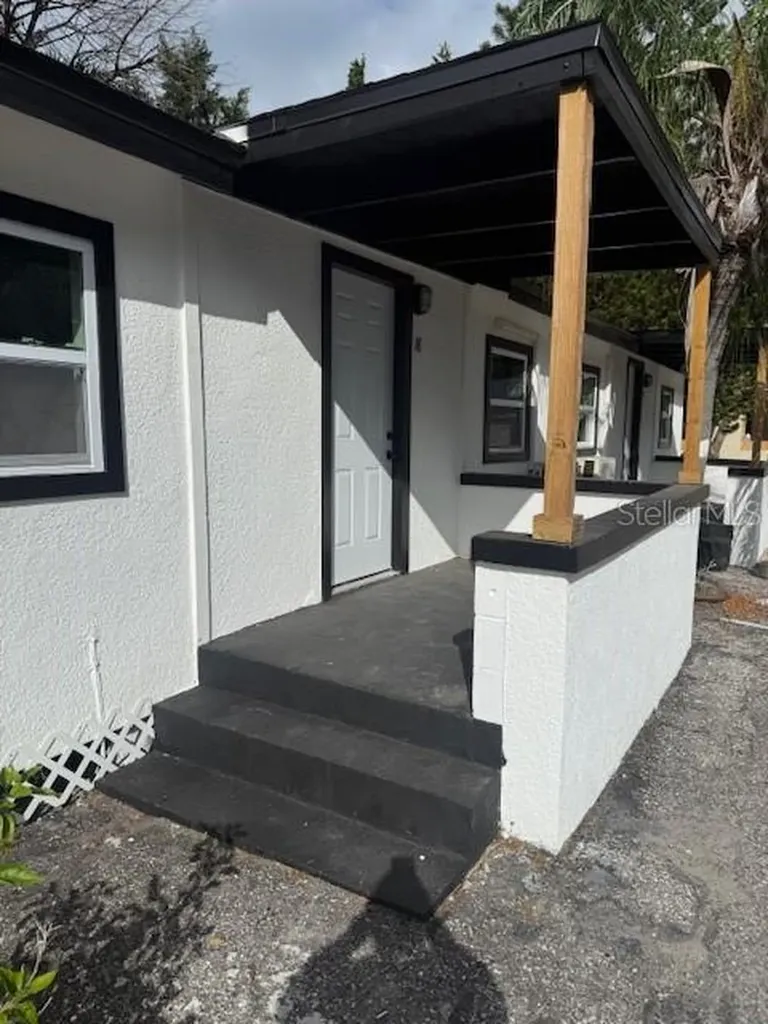 4605 N Hubert Avenue Tampa FL 33614