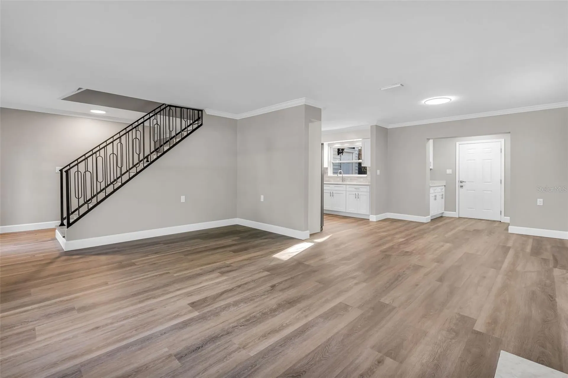 216 S Shore Crest Drive Tampa FL 33609
