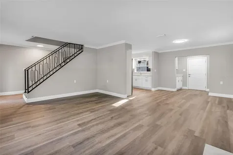216 S Shore Crest Drive Tampa FL 33609