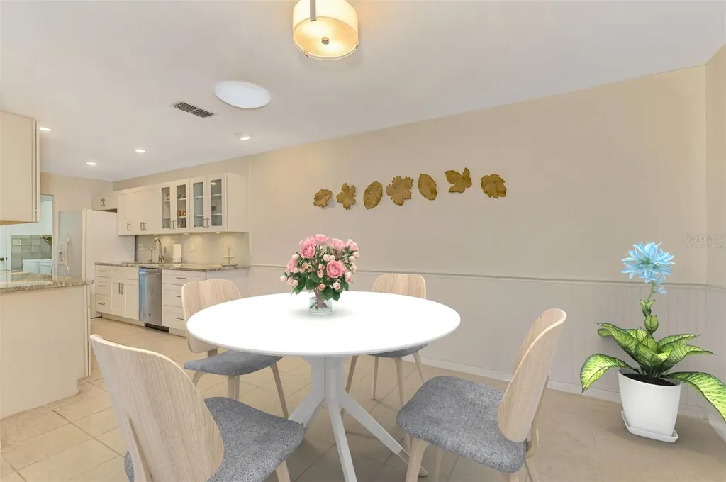 4765 Oak Forest Drive W Sarasota FL 34231