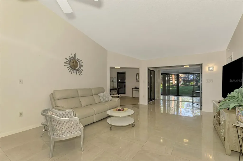 4765 Oak Forest Drive W Sarasota FL 34231