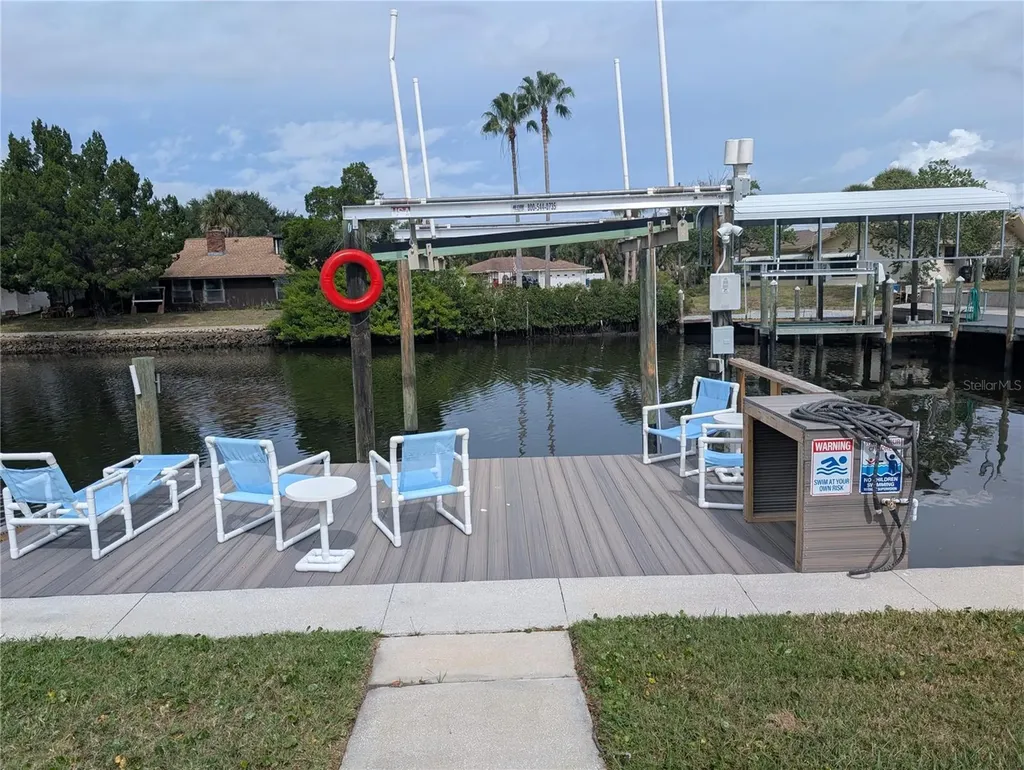 11711 W Bayshore Drive Crystal River FL 34429
