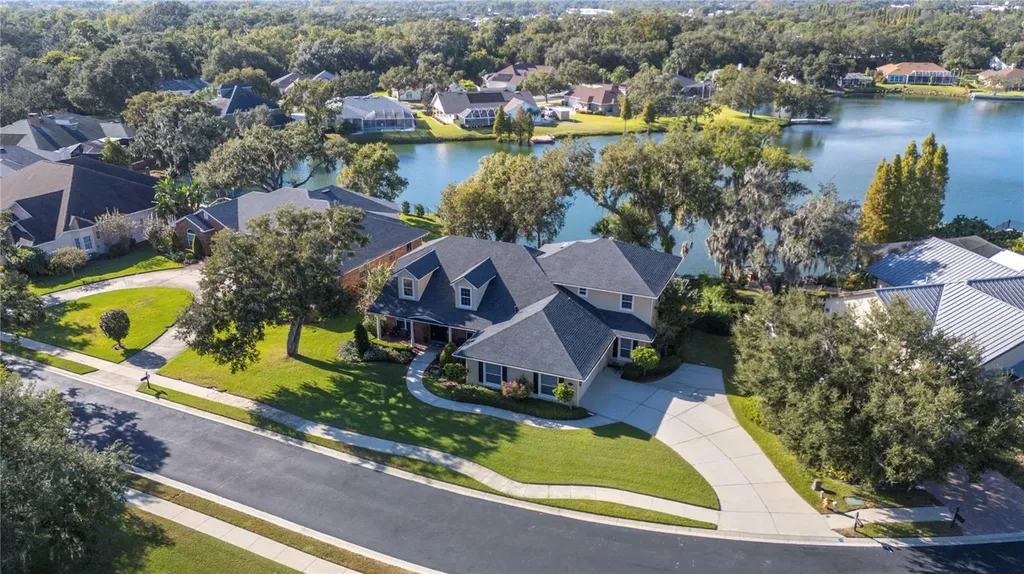 5789 Lake Victoria Drive Lakeland FL 33813