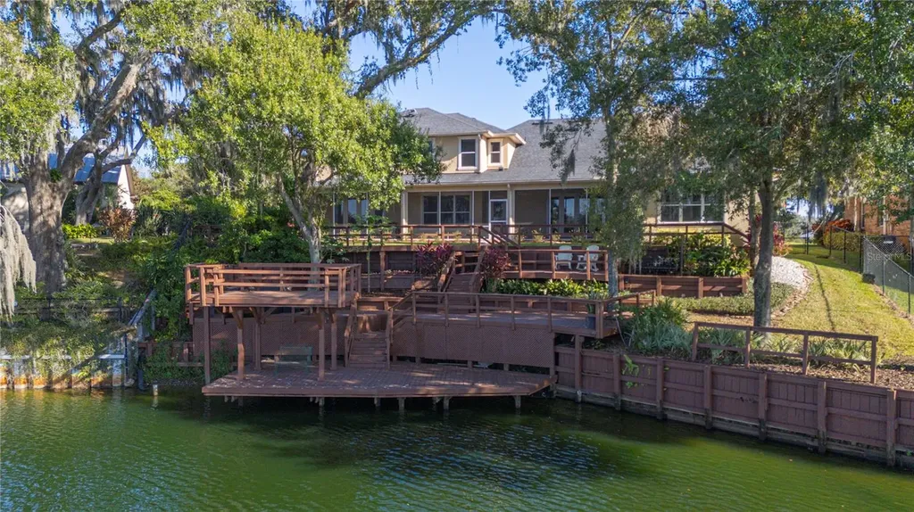 5789 Lake Victoria Drive Lakeland FL 33813