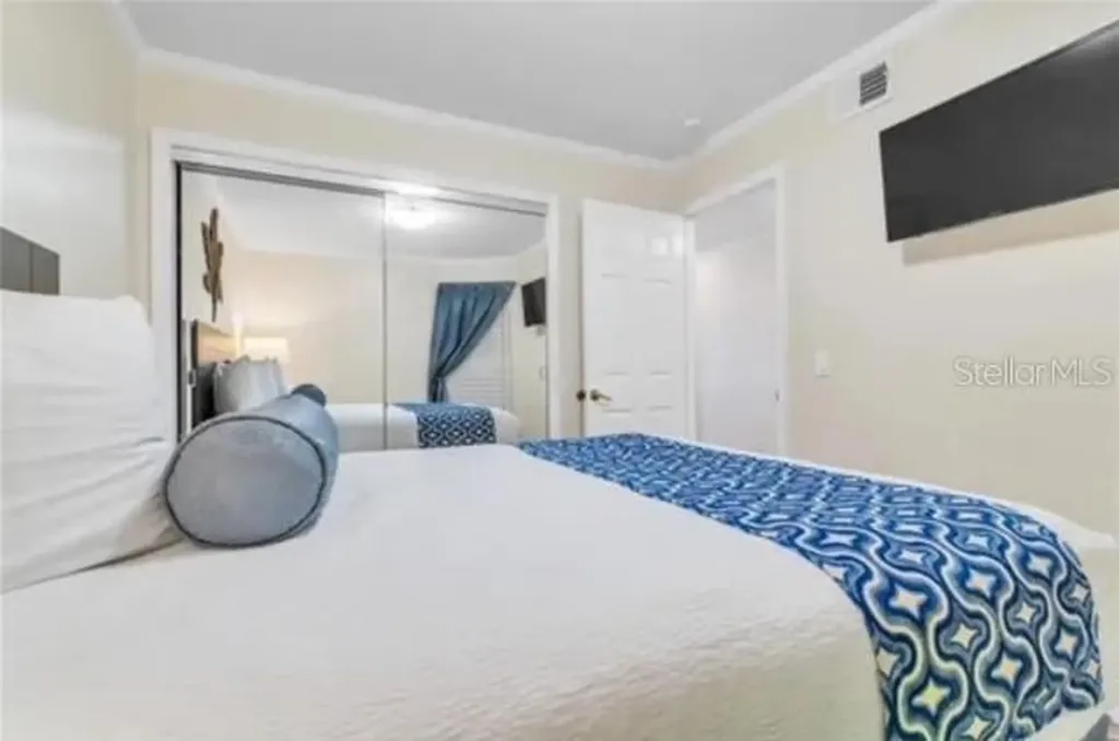 2506 N Rocky Point Drive Tampa FL 33607