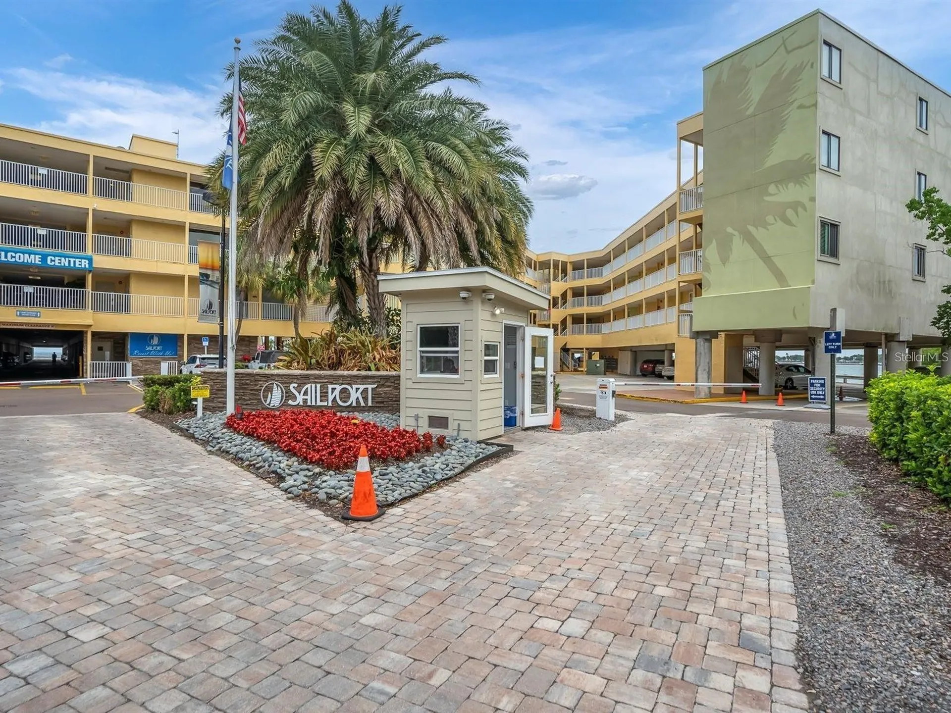 2506 N Rocky Point Drive Tampa FL 33607