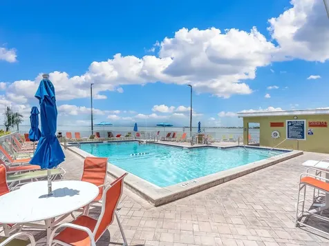 2506 N Rocky Point Drive Tampa FL 33607