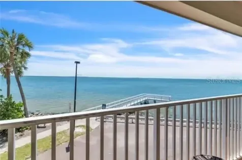 2506 N Rocky Point Drive Tampa FL 33607