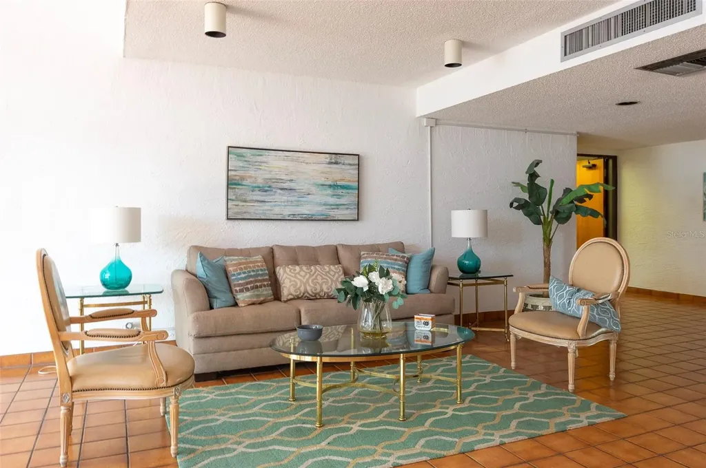 2593 Countryside Boulevard Clearwater FL 33761
