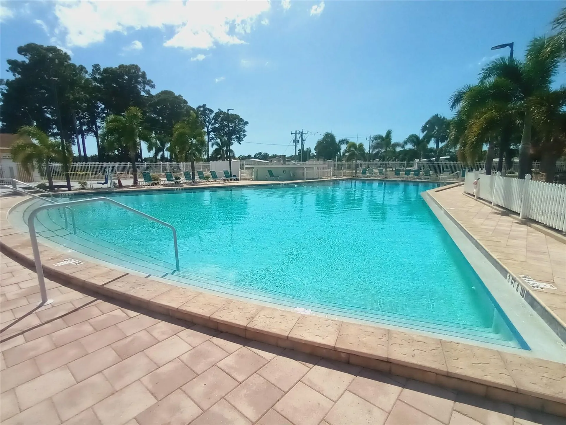 5229 Bel Air Avenue Sarasota FL 34234