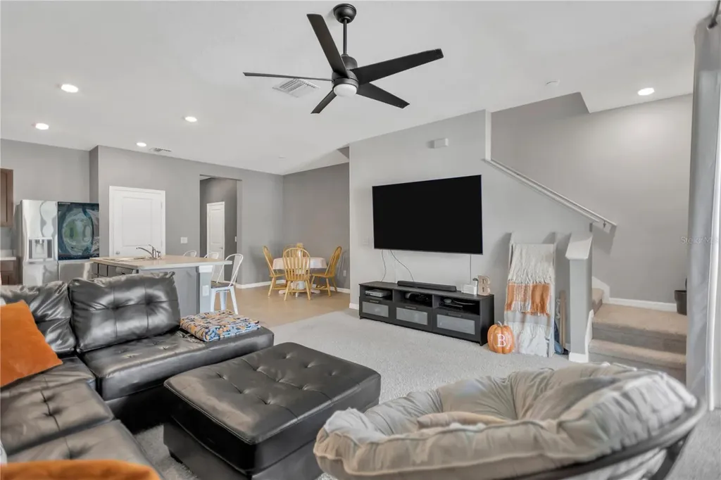 762 Barclay Wood Drive Ruskin FL 33570