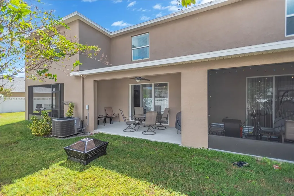 762 Barclay Wood Drive Ruskin FL 33570