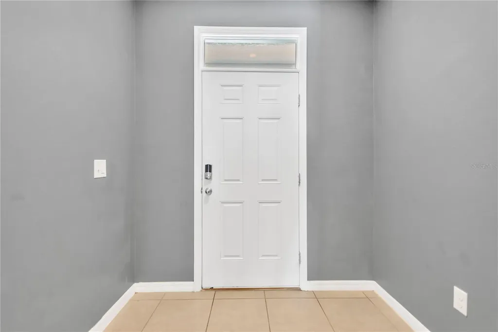 762 Barclay Wood Drive Ruskin FL 33570