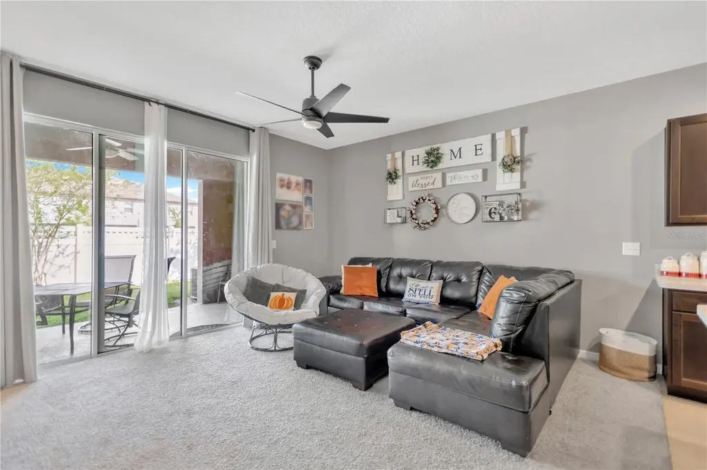 762 Barclay Wood Drive Ruskin FL 33570