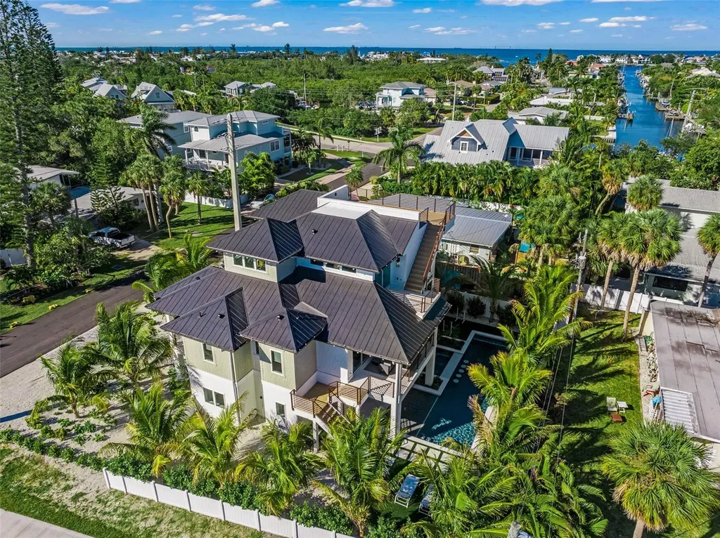 401 77th Street Holmes Beach FL 34217