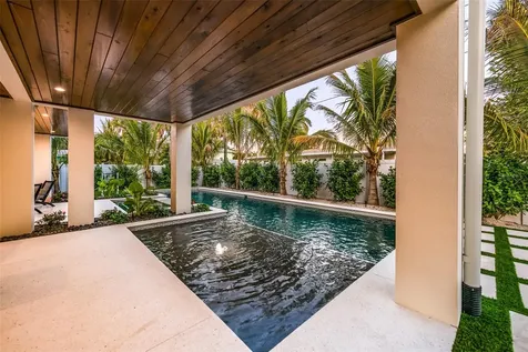 401 77th Street Holmes Beach FL 34217