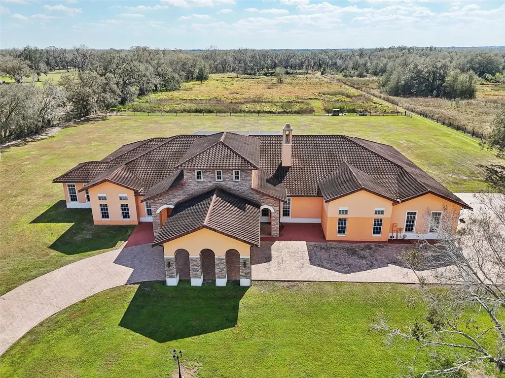 2304 State Road 66 Zolfo Springs FL 33890